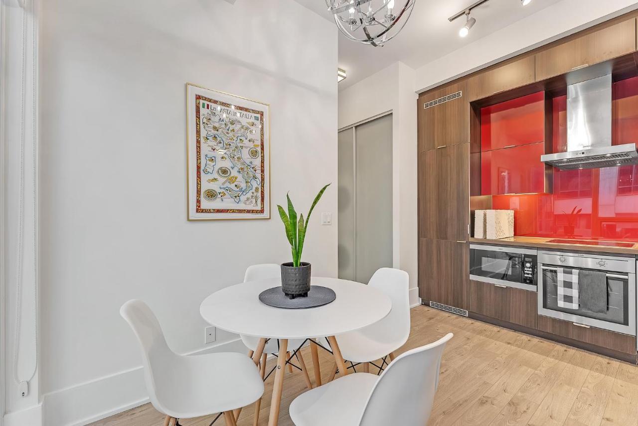 2Br 2Bth Apt-Rogers Center-Cn Tower-Free Parking Appartement Toronto Buitenkant foto