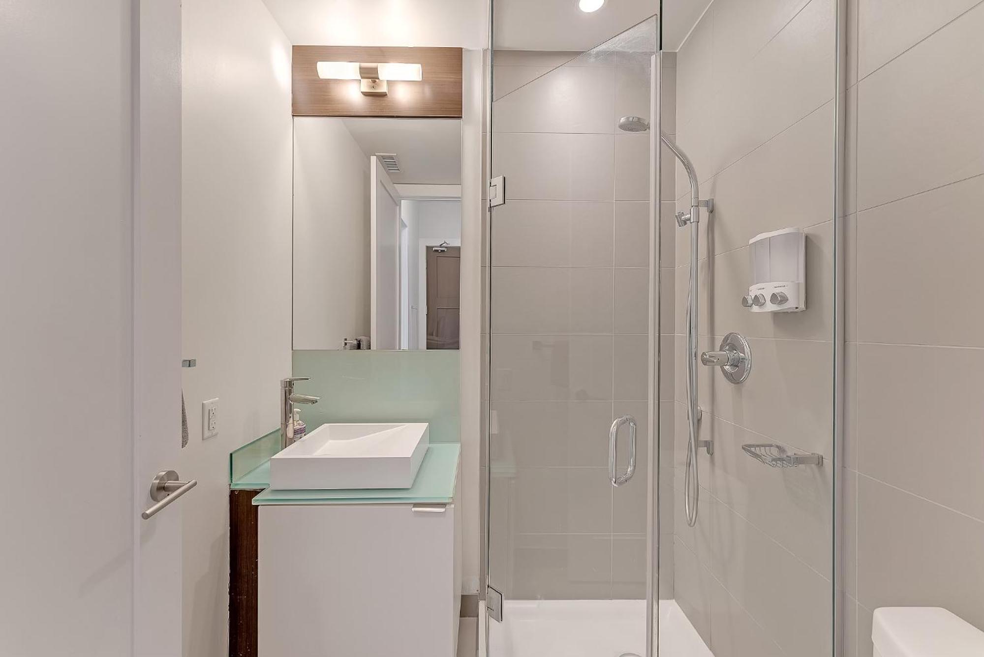 2Br 2Bth Apt-Rogers Center-Cn Tower-Free Parking Appartement Toronto Buitenkant foto