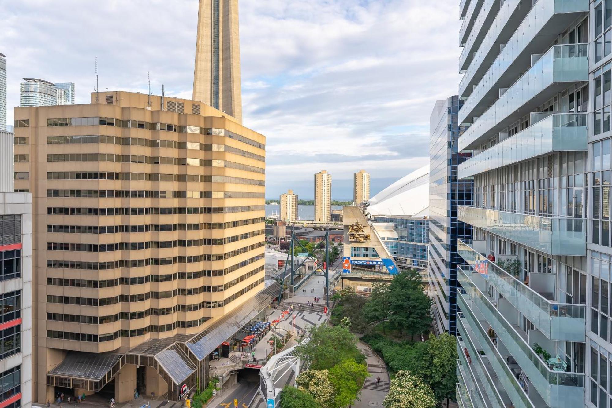 2Br 2Bth Apt-Rogers Center-Cn Tower-Free Parking Appartement Toronto Buitenkant foto