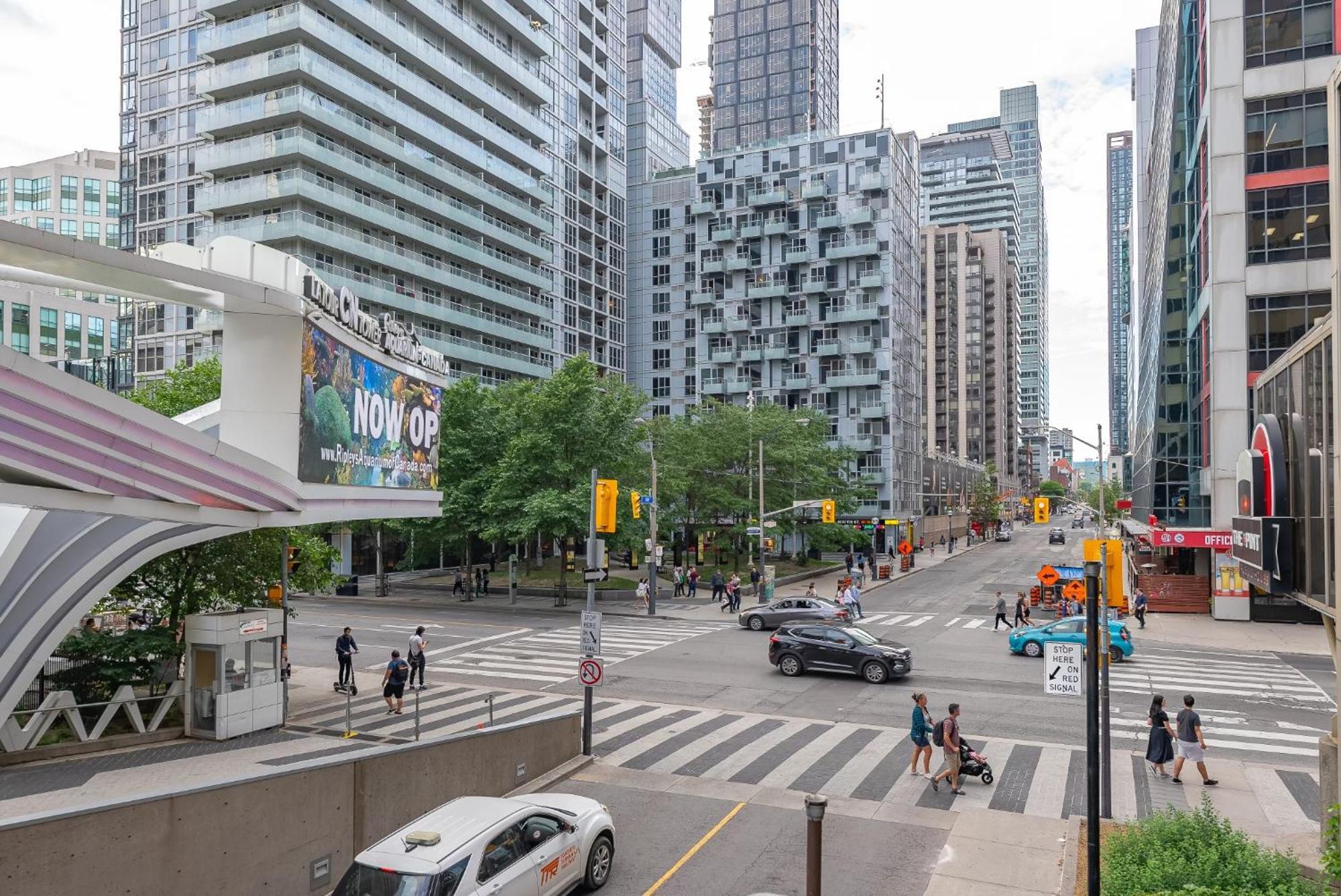 2Br 2Bth Apt-Rogers Center-Cn Tower-Free Parking Appartement Toronto Buitenkant foto